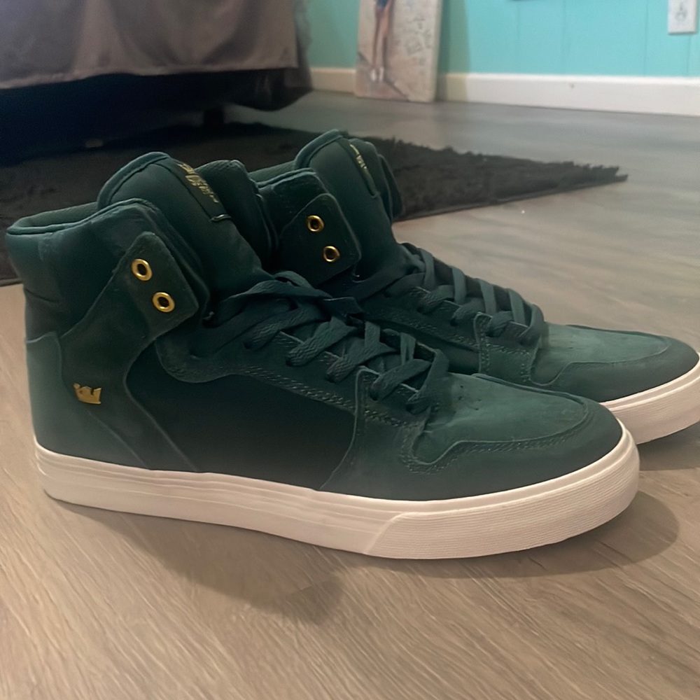 Supra Vaider Evergreen 11.5. Dead stock brand new in box with tags.
